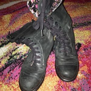 Dr. Martens Floral Triumph Boots